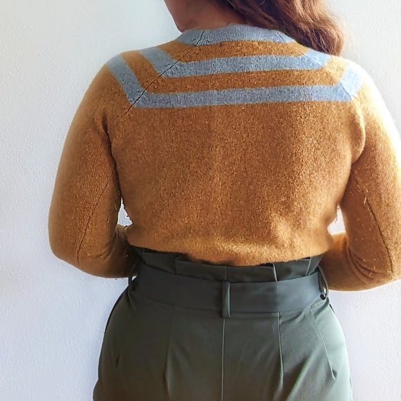 Very Soft Classic Sweater - Picture 3 of 8